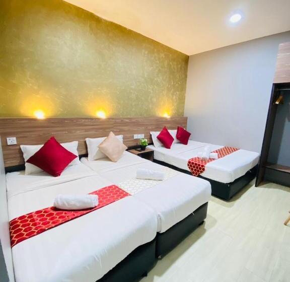 家庭套房, Dj Citi Point