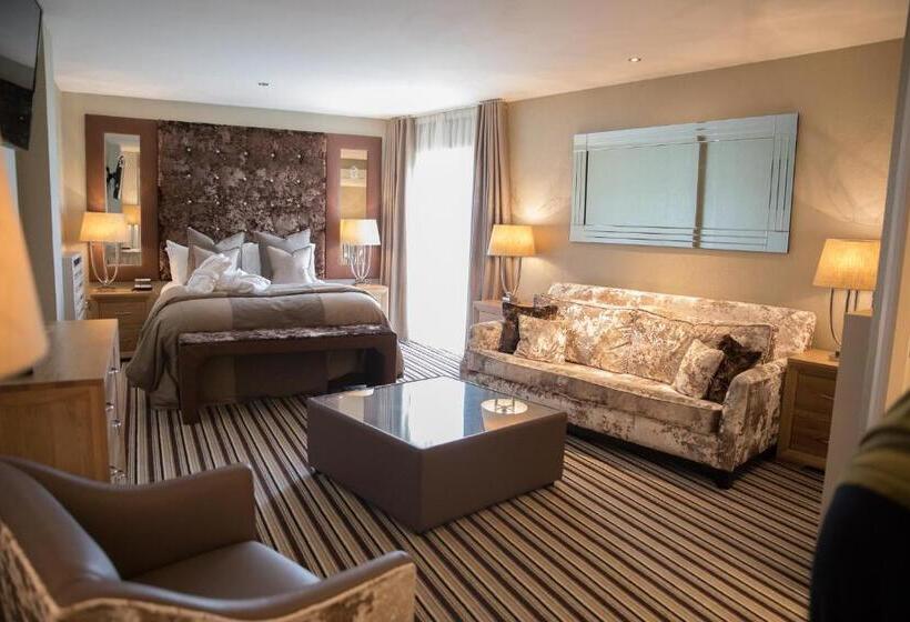 סוויטת ג'וניור, Ingliston Country Club