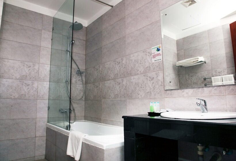 オーシャンビュースーペリアールーム, Mirage Colombo