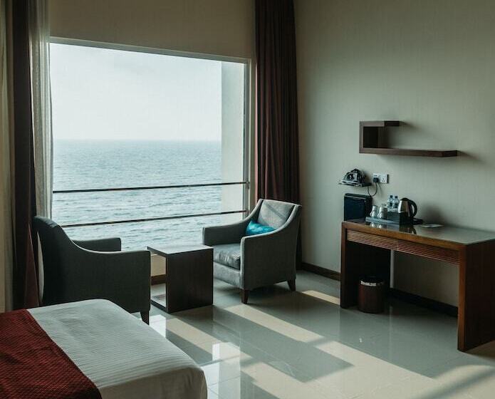 Трехместный Номер Deluxe Вид на Море, Mirage  Colombo