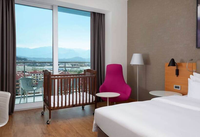 اتاق استاندارد با چشم‌انداز کوهستان, Radisson Collection Paradise Resort And Spa, Sochi