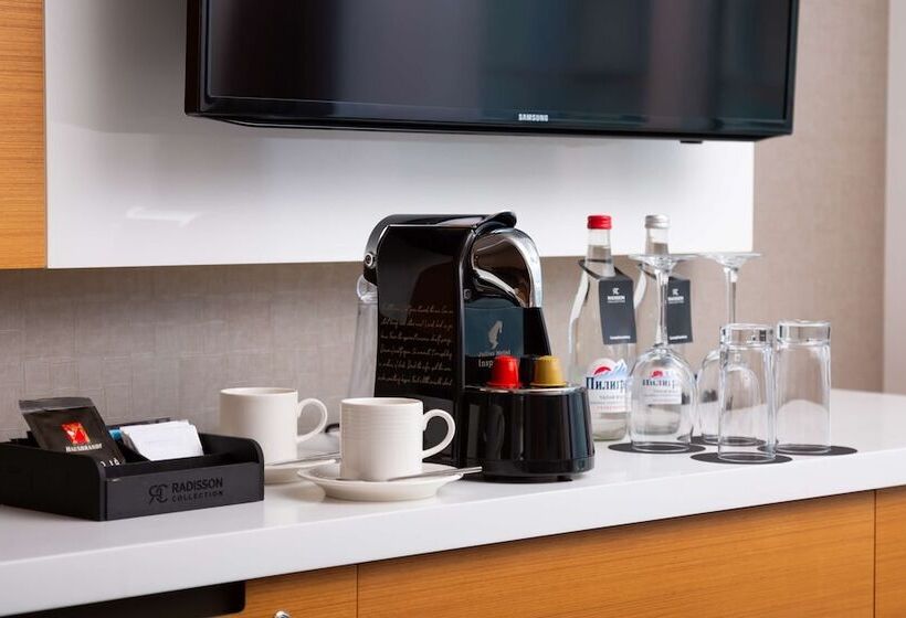 سوئیت جونیور با چشم‌انداز کوهستان, Radisson Collection Paradise Resort And Spa, Sochi