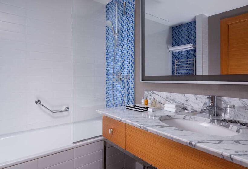 اتاق پرمیوم با چشم‌انداز دریا, Radisson Collection Paradise Resort And Spa, Sochi