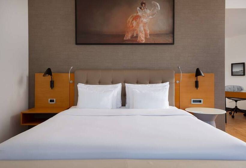 سوئیت جونیور با چشم‌انداز کوهستان, Radisson Collection Paradise Resort And Spa, Sochi