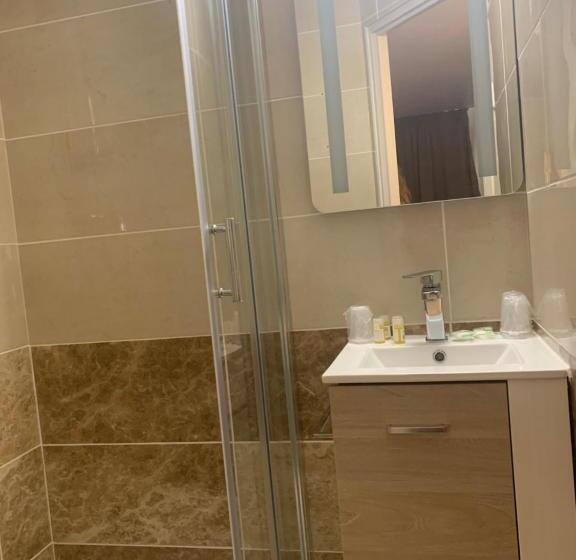 Семейный Номер, The Originals City, Hôtel Nîmes Costières, Ex Inter Hôtel