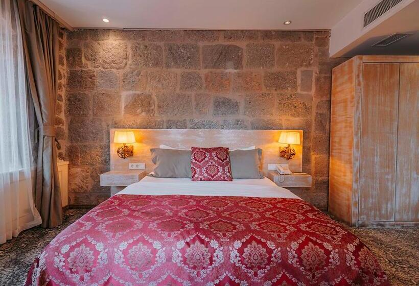 سوییت لوکس, Ts Park