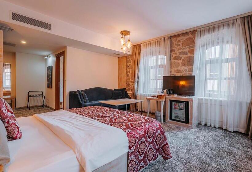 سوییت لوکس, Ts Park