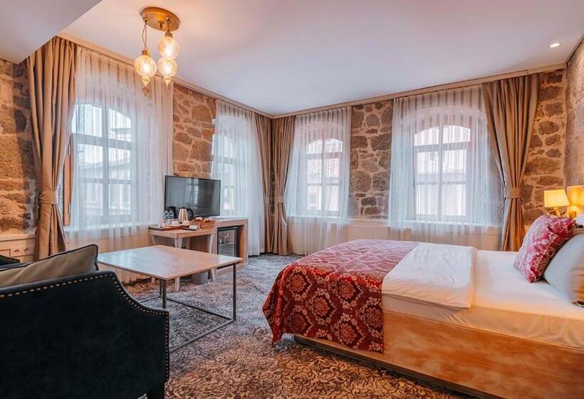 سوییت لوکس, Ts Park