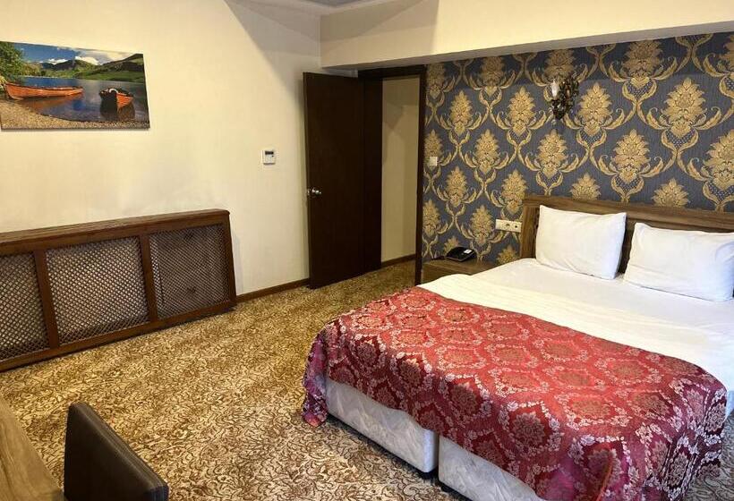 سوئیت 2 خوابه, Ts Park