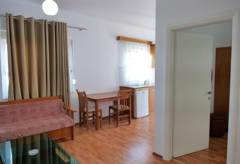 شقة غرفتين, Vola