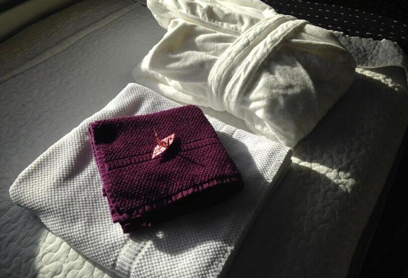 اتاق استاندارد با سرویس بهداشتی مشترک, Guesthouse 1x6