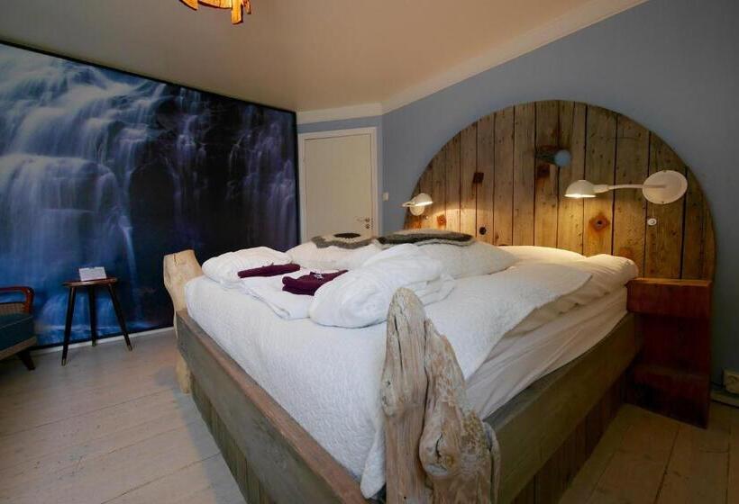 اتاق استاندارد سه تخته با سرویس بهداشتی مشترک, Guesthouse 1x6