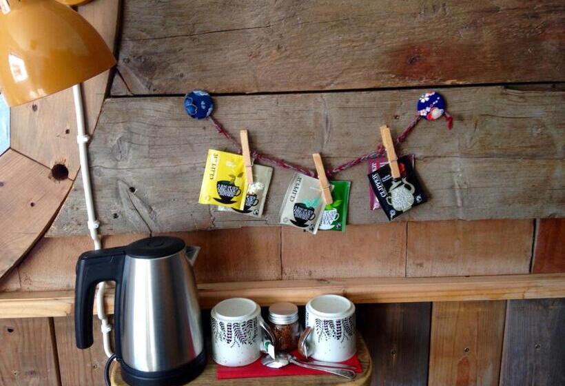 اتاق استاندارد سه تخته با سرویس بهداشتی مشترک, Guesthouse 1x6