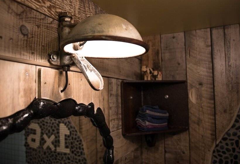 اتاق استاندارد با سرویس بهداشتی مشترک, Guesthouse 1x6