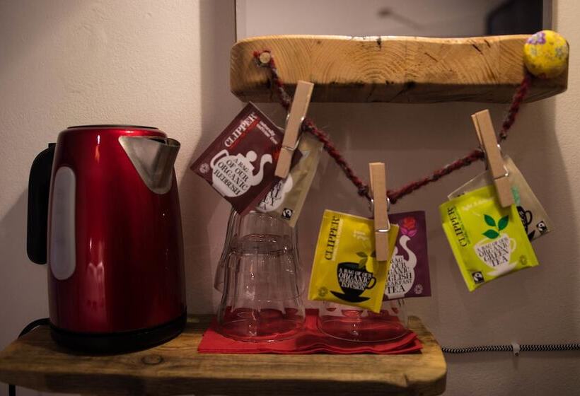 اتاق استاندارد با سرویس بهداشتی مشترک, Guesthouse 1x6