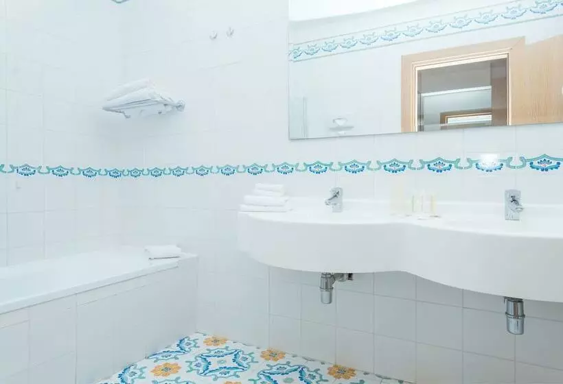 エクゼクティブルーム, Resort Marina Di Castello Golf & Spa