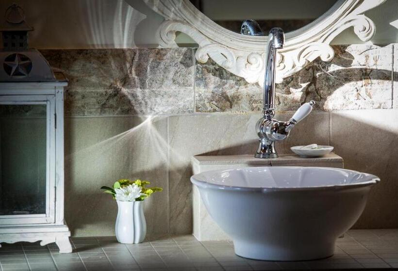 小型套房, Atrion Highland