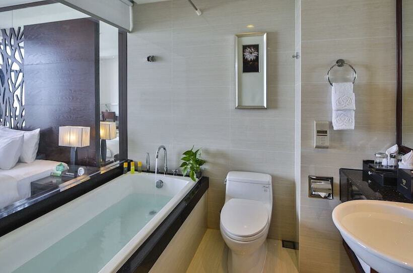 اتاق لوکس, Brilliant Hotel Afternoon Tea Inclusive