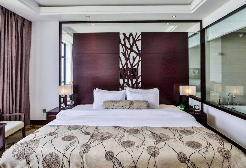 اتاق لوکس, Brilliant Hotel Afternoon Tea Inclusive