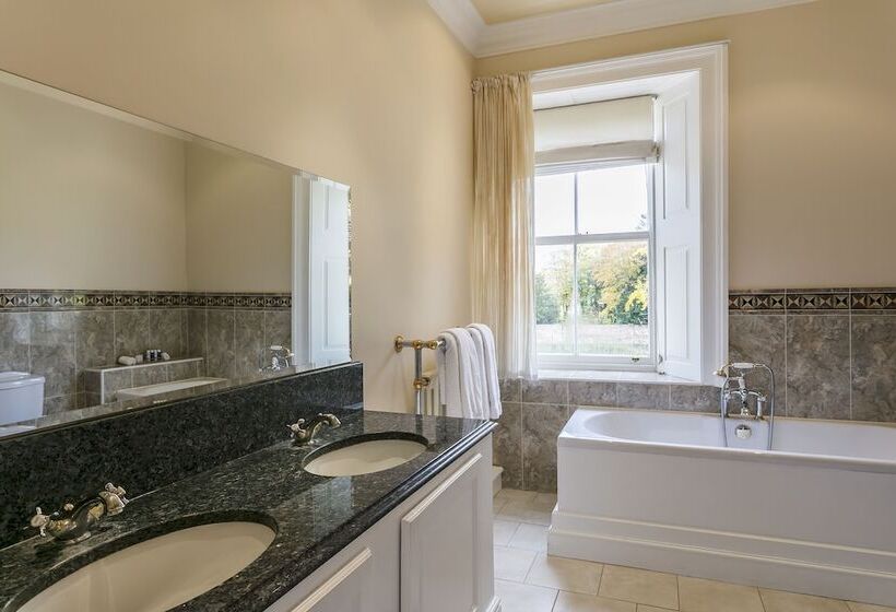 デラックスルーム, Eshott Hall