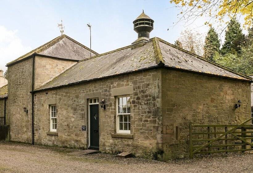 ２ベッドルームハウス, Eshott Hall