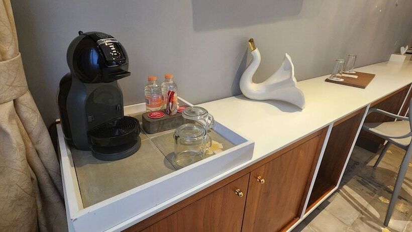 带大床的高级房间, Flor De Mayo Boutique Hotel, Spa & Restaurant