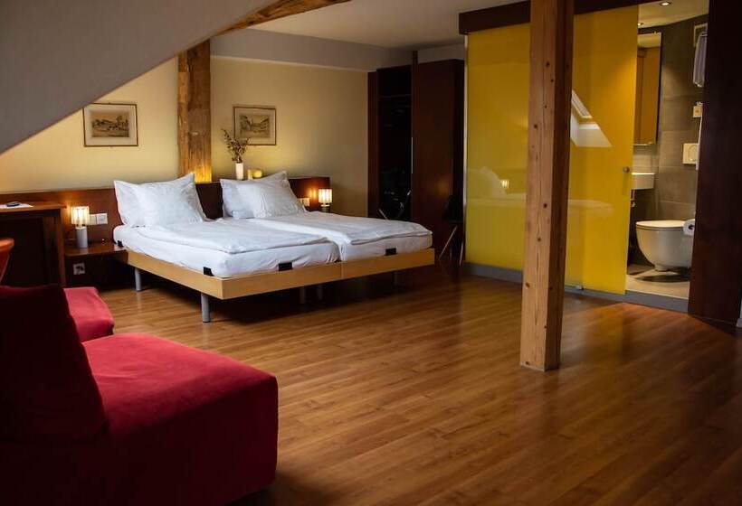 컴포트 룸, Goldener Schlussel