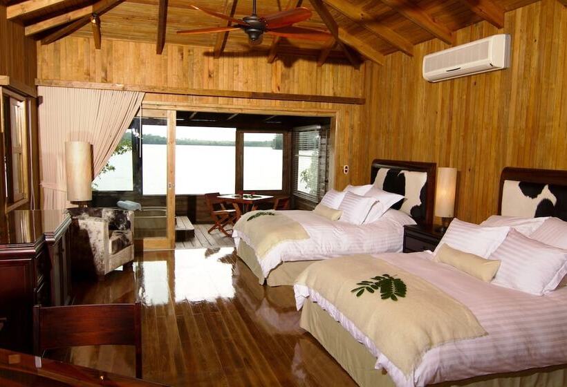 سوییت, Las Lagunas Boutique