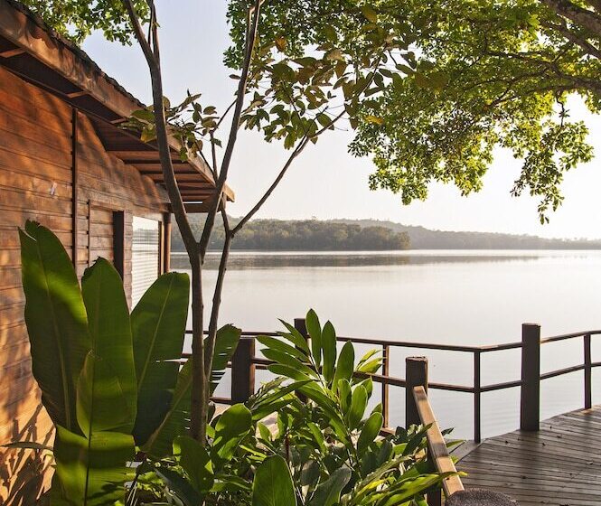 سوییت, Las Lagunas Boutique