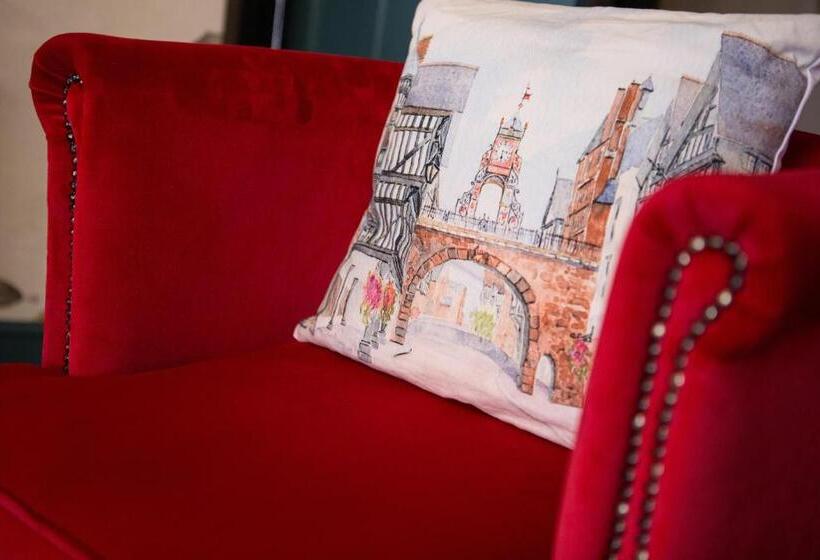 Семейные Апартаменты 3 Спальни, Oddfellows Chester Hotel & Apartments