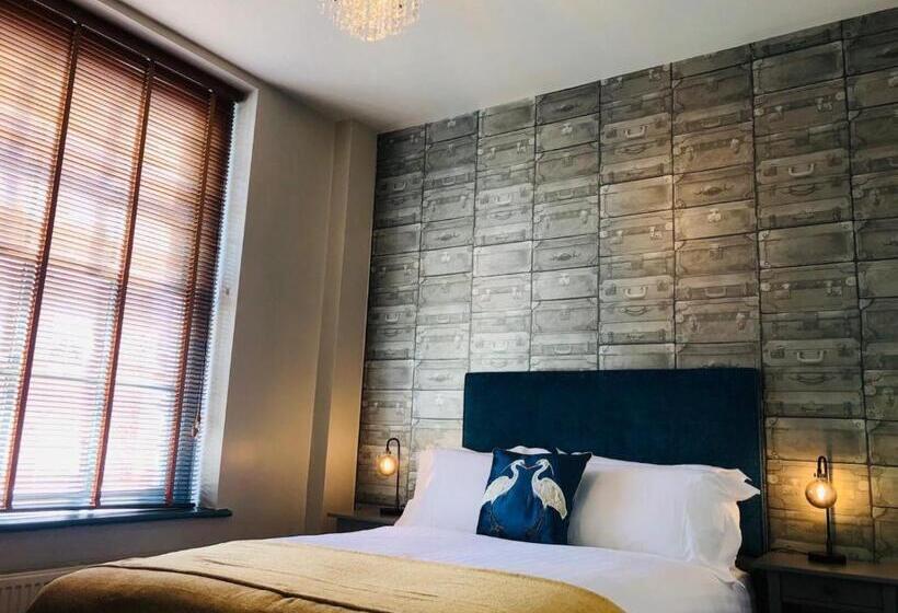 Семейные Апартаменты, Oddfellows Chester Hotel & Apartments