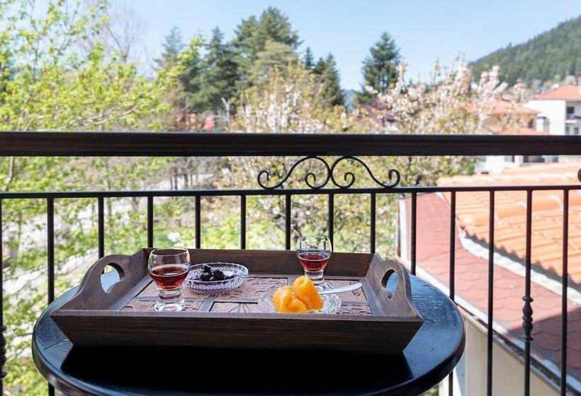 חדר סופריור, Oreades