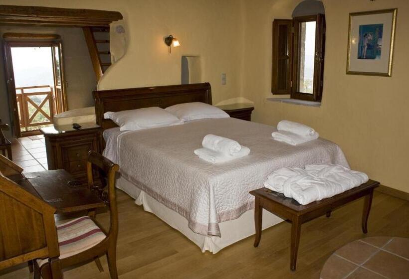 סוויטה אקזקיוטיב, Petropoulakis Tower