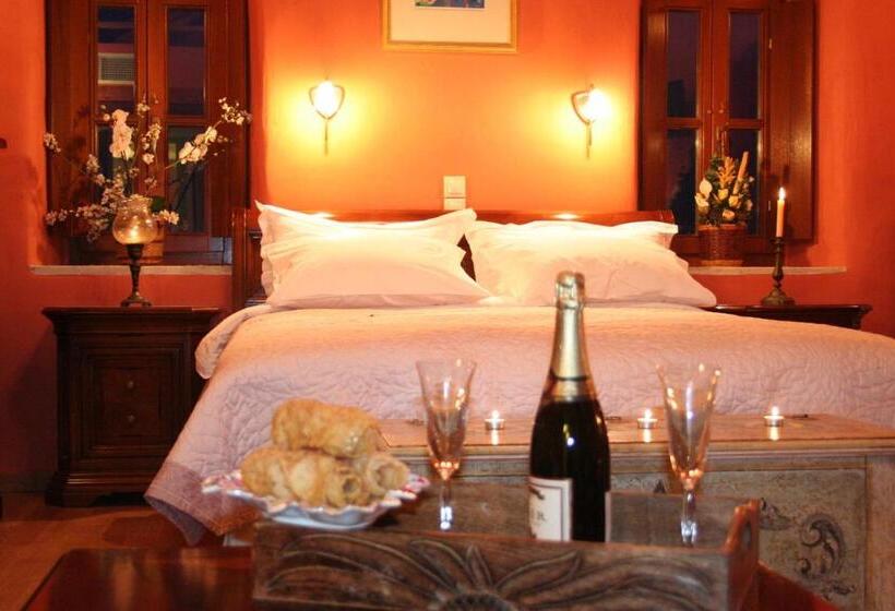 סוויטת ג'וניור סופריור, Petropoulakis Tower