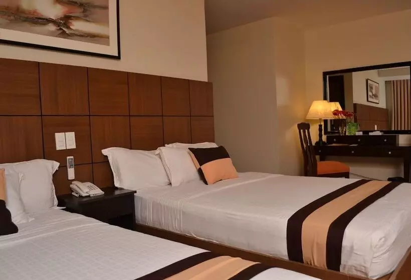 スーペリアールーム, The Pinnacle Hotel And Suites
