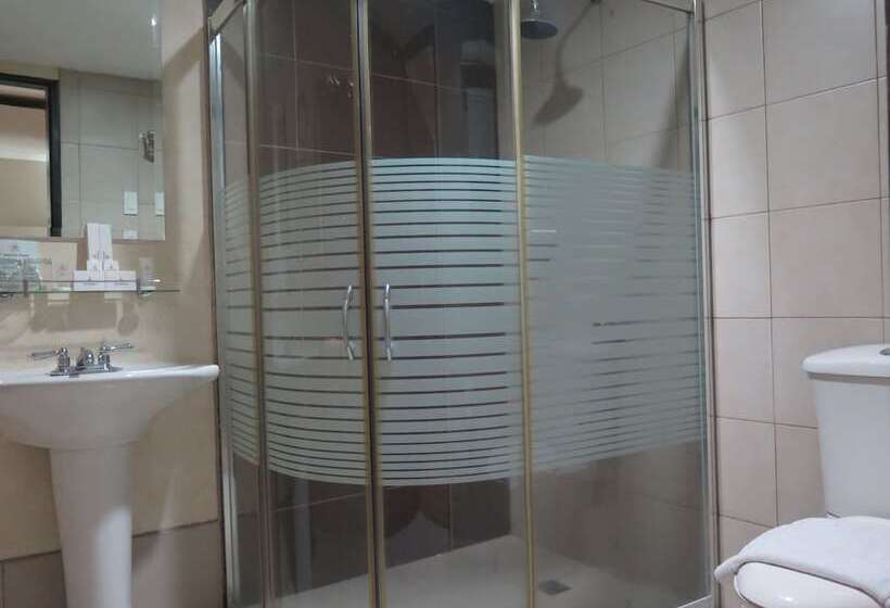 سوییت اجرایی, The Pinnacle Hotel And Suites