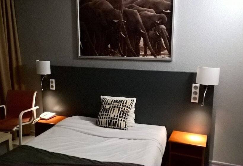 스탠다드 룸, Tambourin