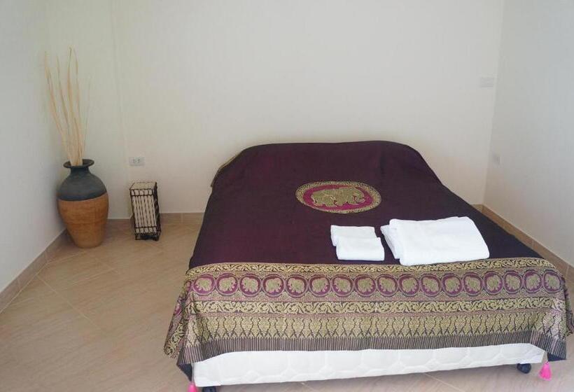 4인용 스탠다드 룸, The Oriental Tropical Beach At Vip Resort