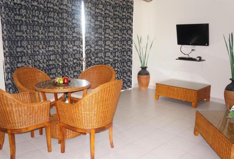 4인용 스탠다드 룸, The Oriental Tropical Beach At Vip Resort