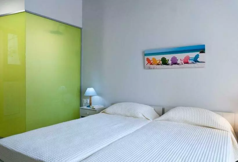 サイドオーシャンビューのスタンダードワンルーム, Magia Apartments