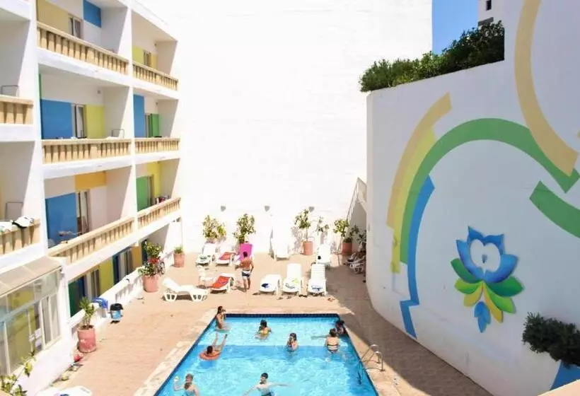تختخواب در اتاق مشترک, Nsts Campus Residence And Hostel