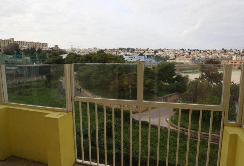 تختخواب در اتاق مشترک, Nsts Campus Residence And Hostel