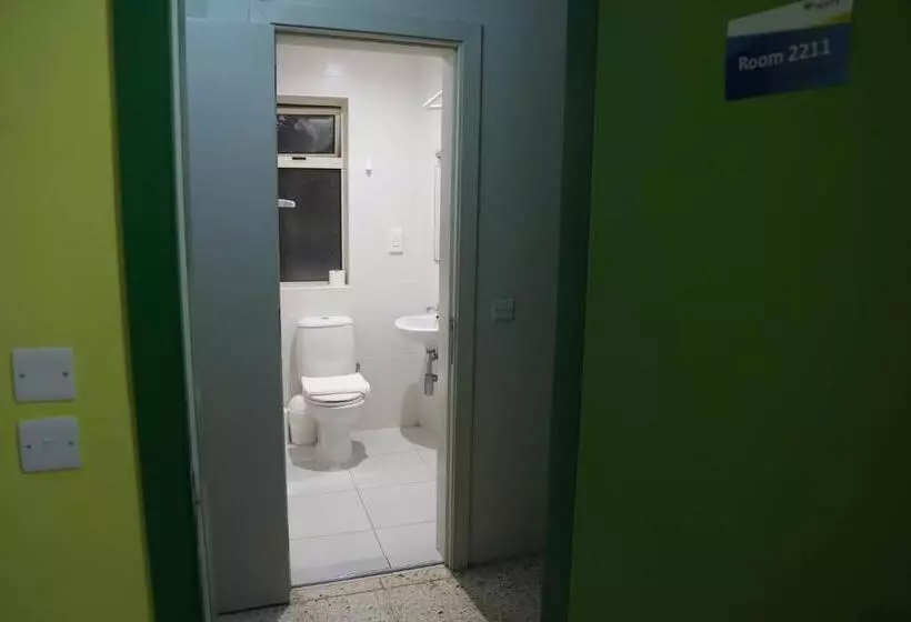 اتاق استاندارد یک نفره, Nsts Campus Residence And Hostel