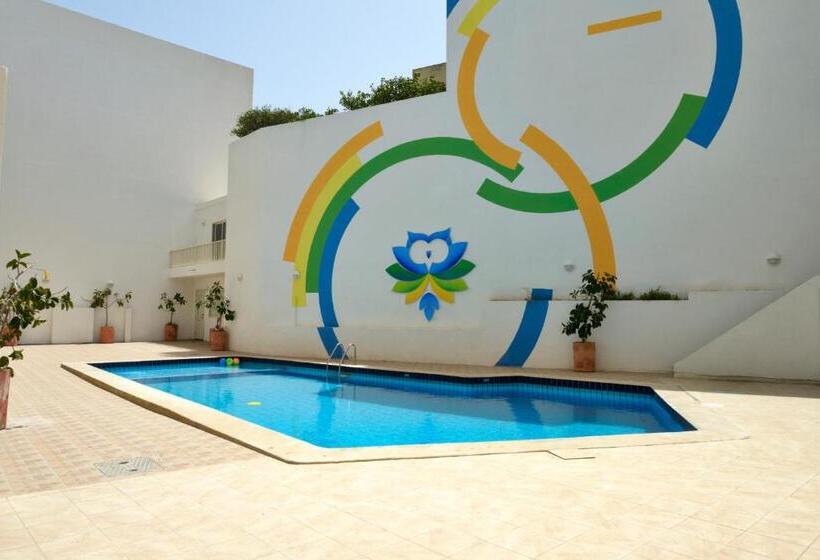 اتاق سوپریور سه تخته, Nsts Campus Residence And Hostel