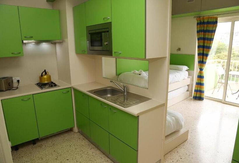 اتاق سوپریور سه تخته, Nsts Campus Residence And Hostel
