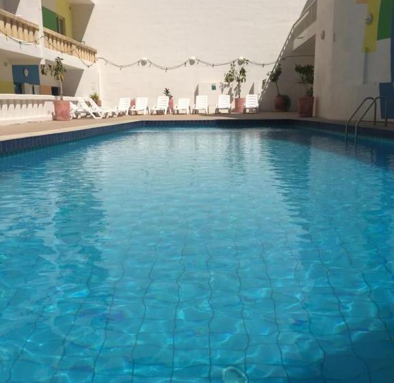 اتاق سوپریور سه تخته, Nsts Campus Residence And Hostel