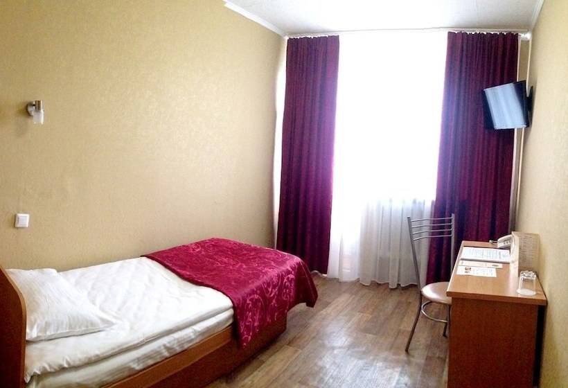 غرفة قياسية فردية, Amaks City