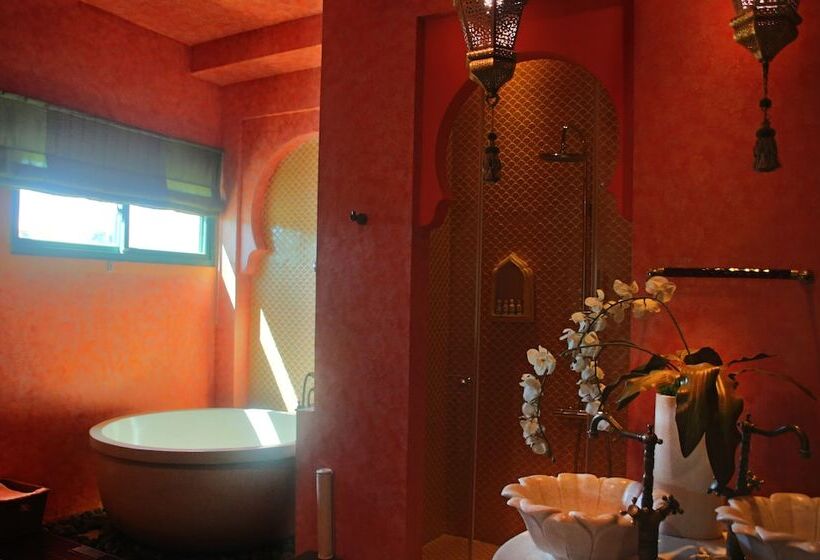 اتاق لوکس, Kenting Amanda