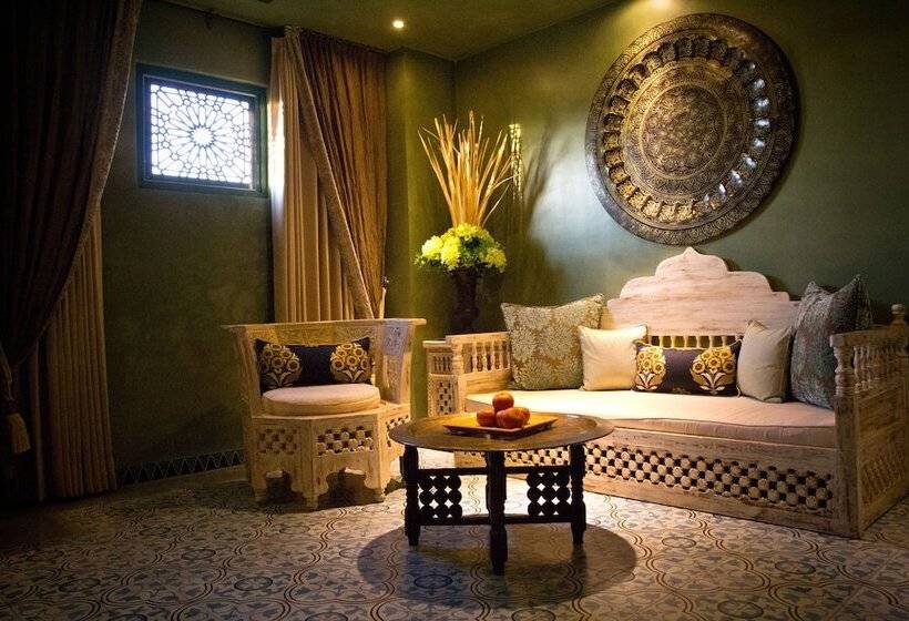 اتاق لوکس, Kenting Amanda