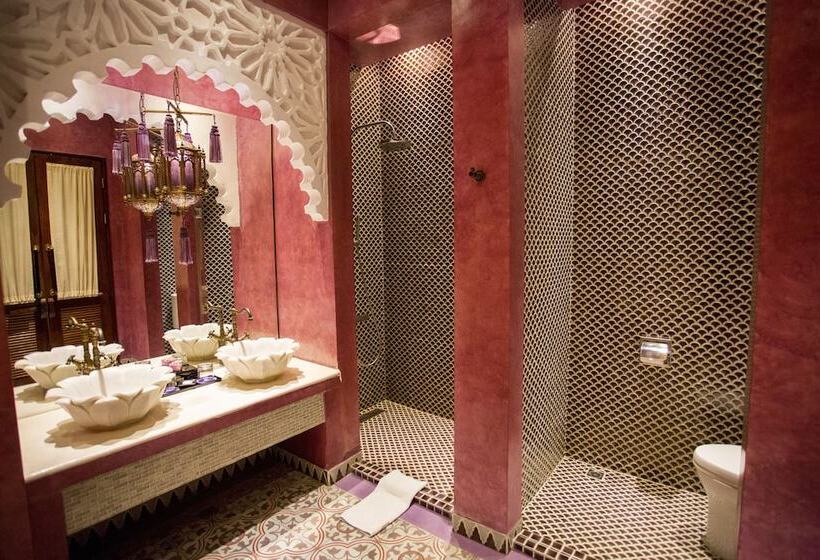 اتاق لوکس چهار تخته, Kenting Amanda